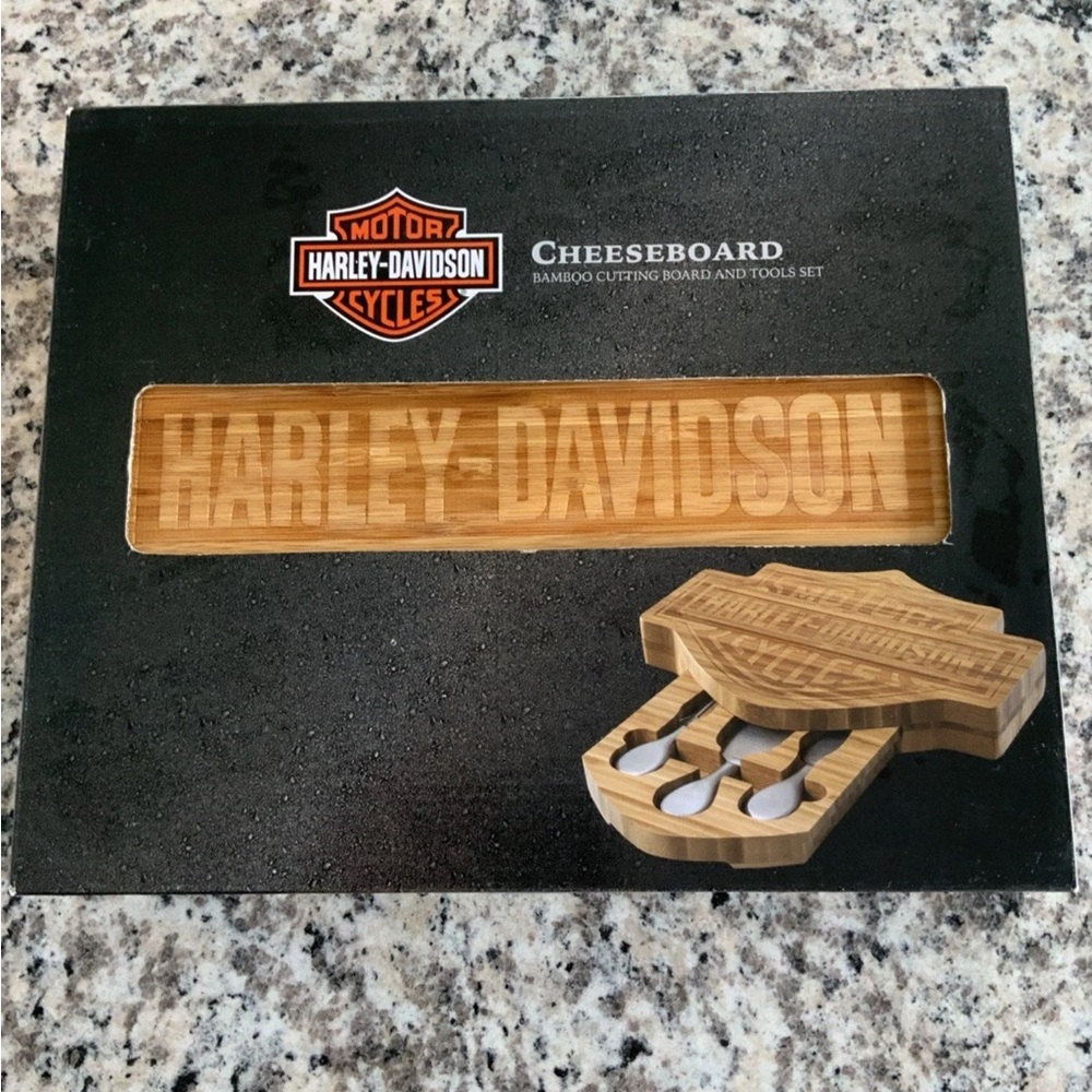 Harley Davidson Wooden Cheeseboard Bamboo Cutting Board & Tool Set - NEW